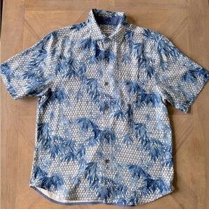 Tommy Bahama Camp Silk Tropical Hawaiian Golf Shirt Blue & White Mens L